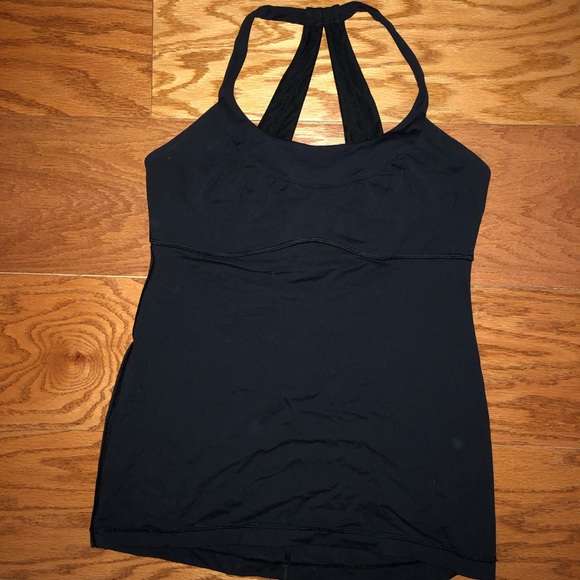 Lululemon tank - Picture 1 of 3